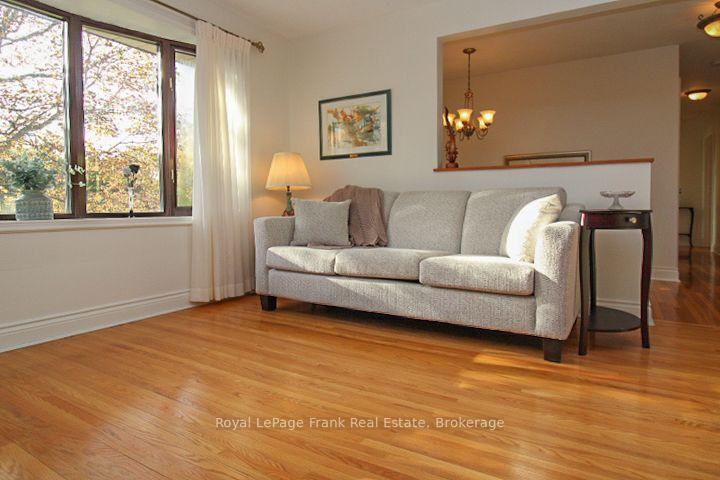 Photo 9 of 62 Springbrook Drive, Peterborough, Monaghan Ward 2 — HOMEH