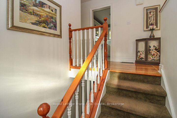 Photo 33 of 62 Springbrook Drive, Peterborough, Monaghan Ward 2 — HOMEH