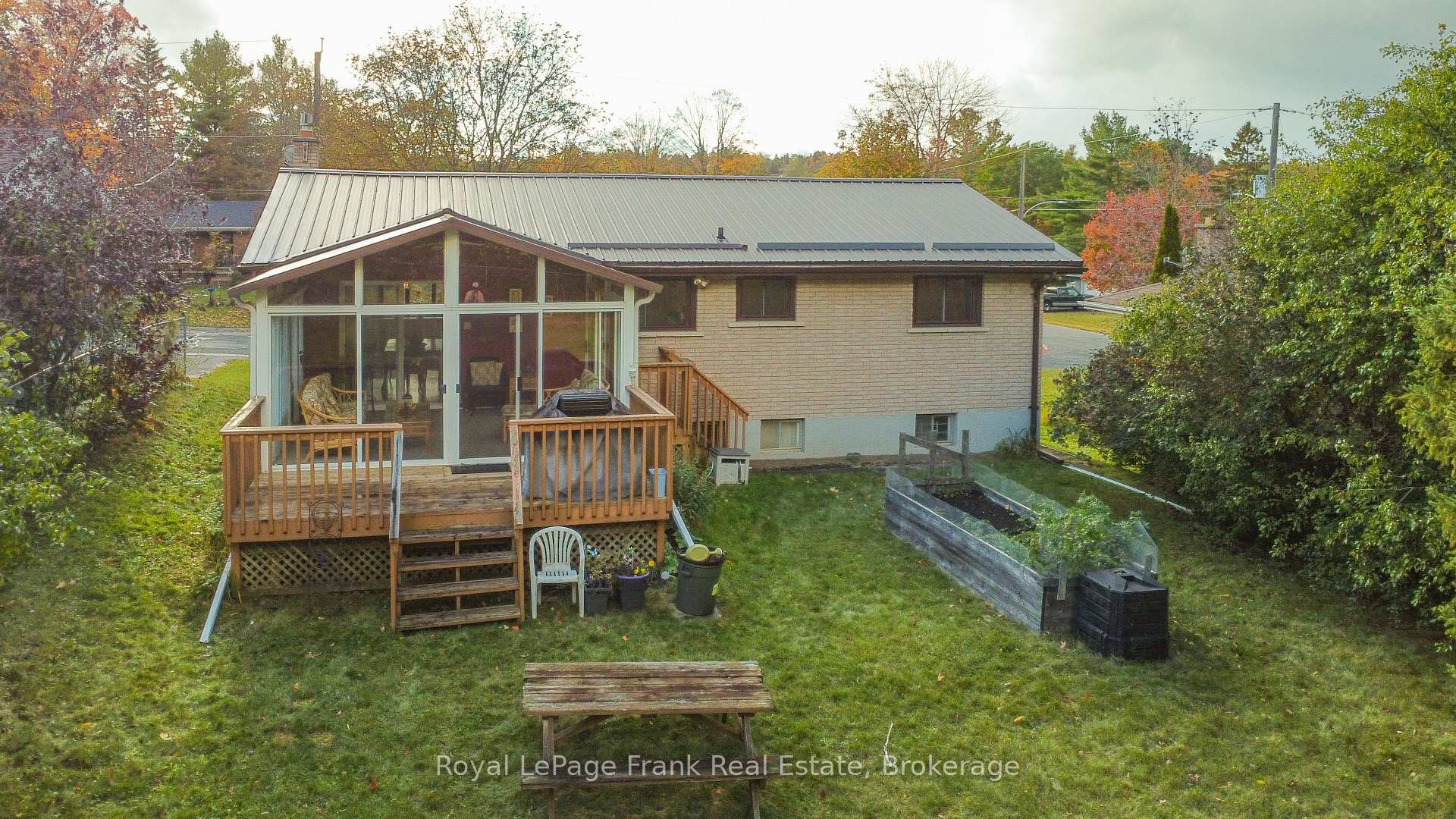 Photo 45 of 62 Springbrook Drive, Peterborough, Monaghan Ward 2 — HOMEH