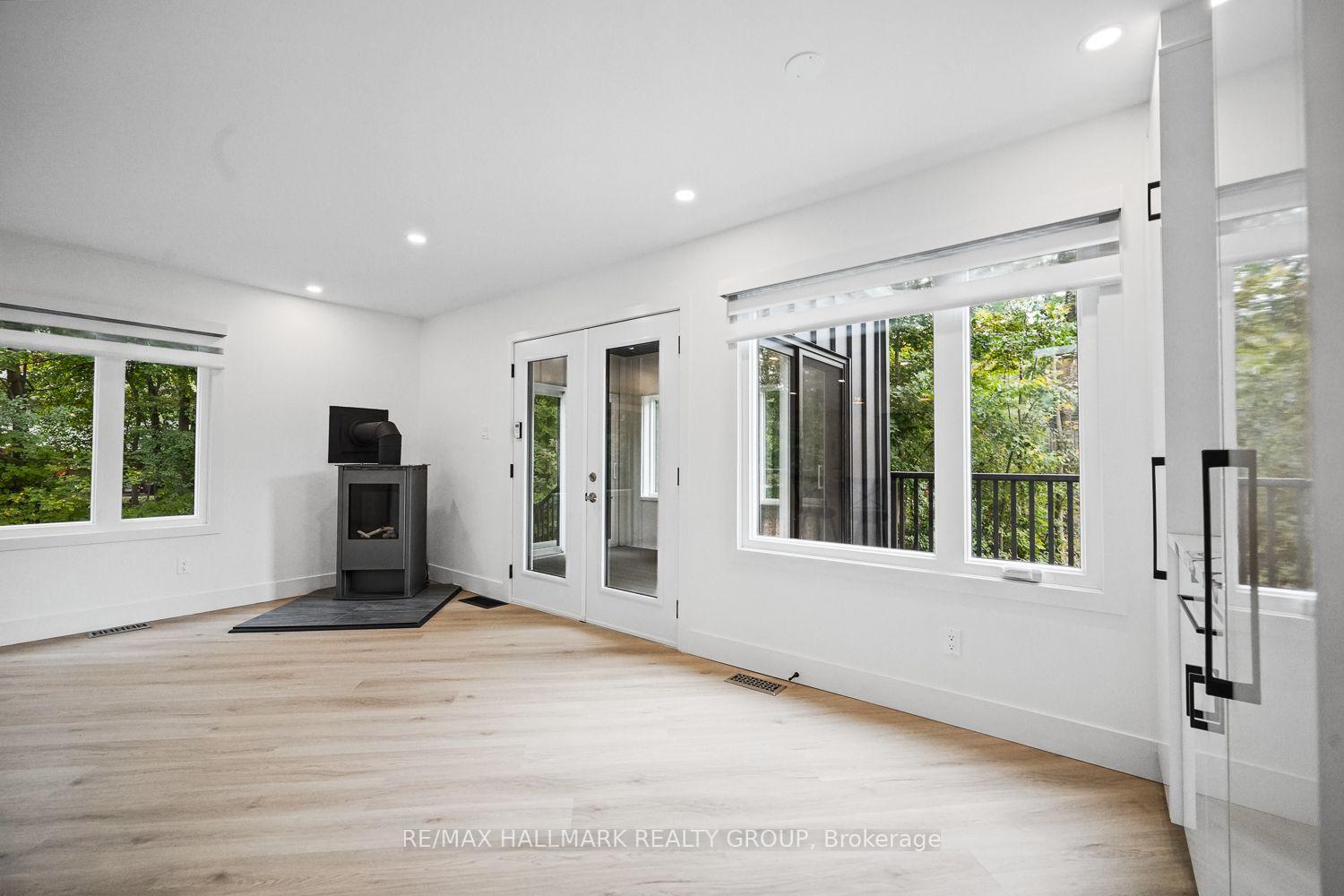 Photo 13 of 14 Kaymar Drive, Ottawa, Beacon Hill North — HOMEH