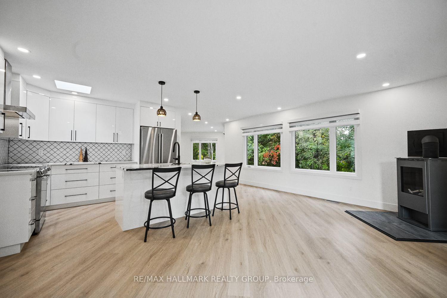 Photo 15 of 14 Kaymar Drive, Ottawa, Beacon Hill North — HOMEH