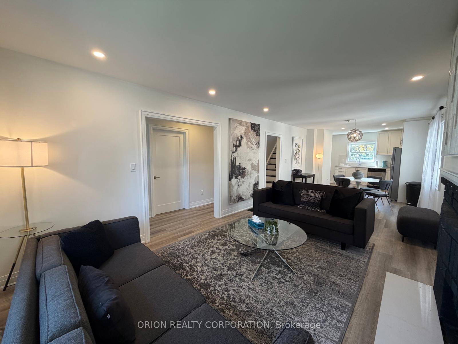 Photo 6 of 1016 Haig Boulevard, Mississauga, Lakeview — HOMEH