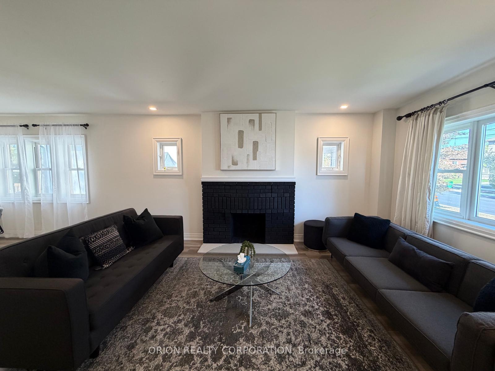 Photo 7 of 1016 Haig Boulevard, Mississauga, Lakeview — HOMEH
