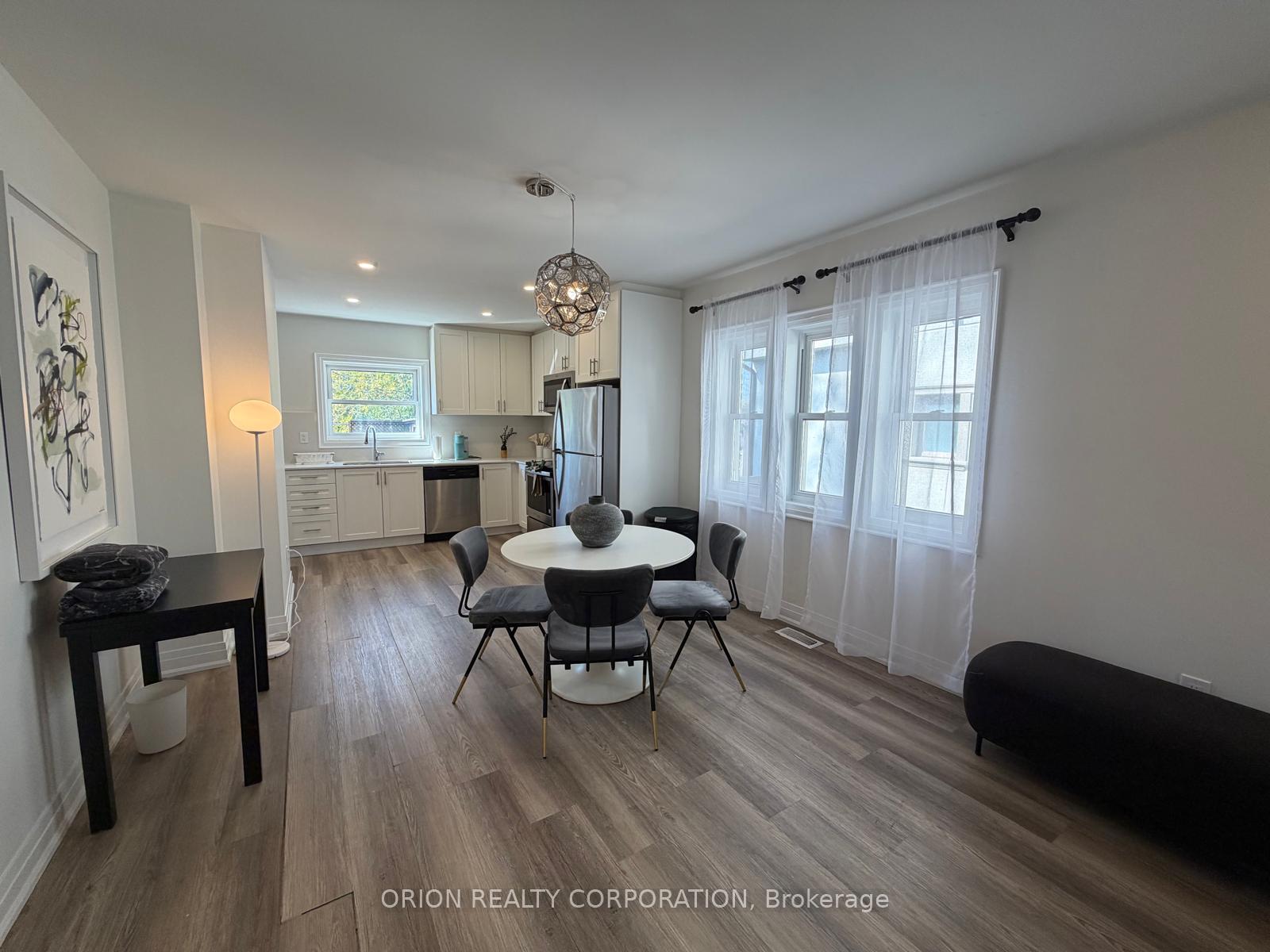 Photo 10 of 1016 Haig Boulevard, Mississauga, Lakeview — HOMEH