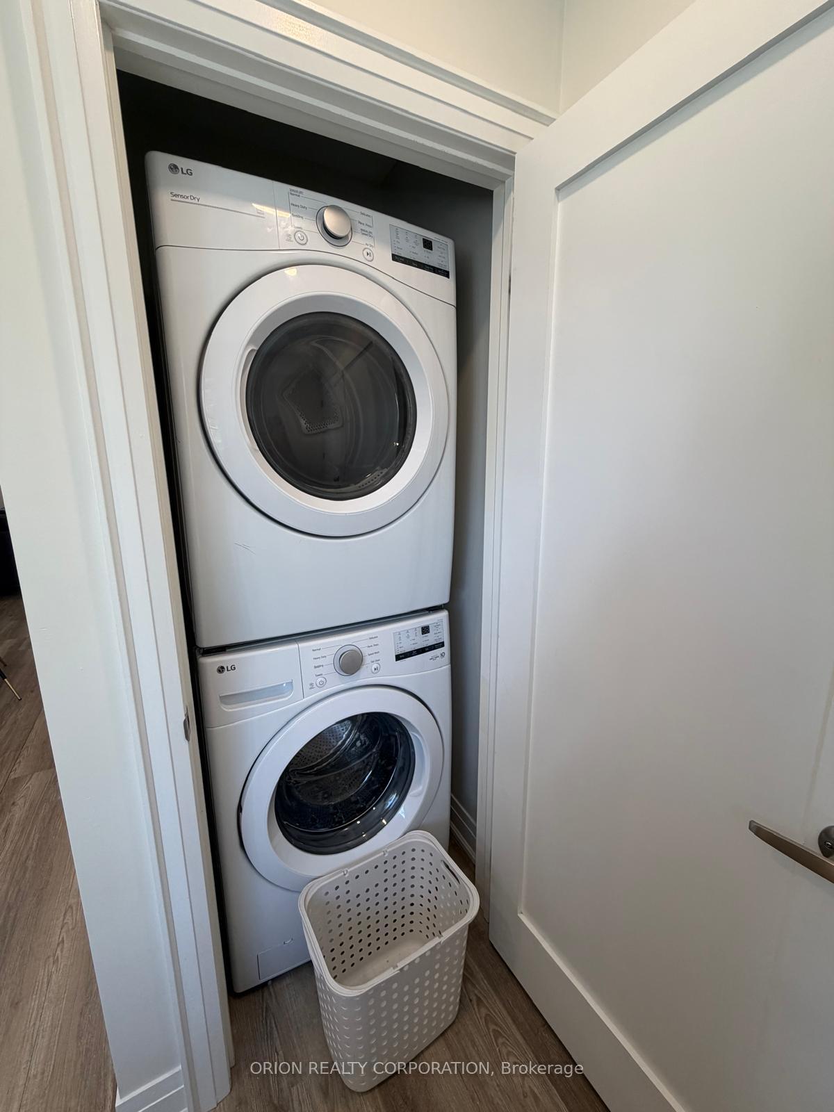 Photo 15 of 1016 Haig Boulevard, Mississauga, Lakeview — HOMEH