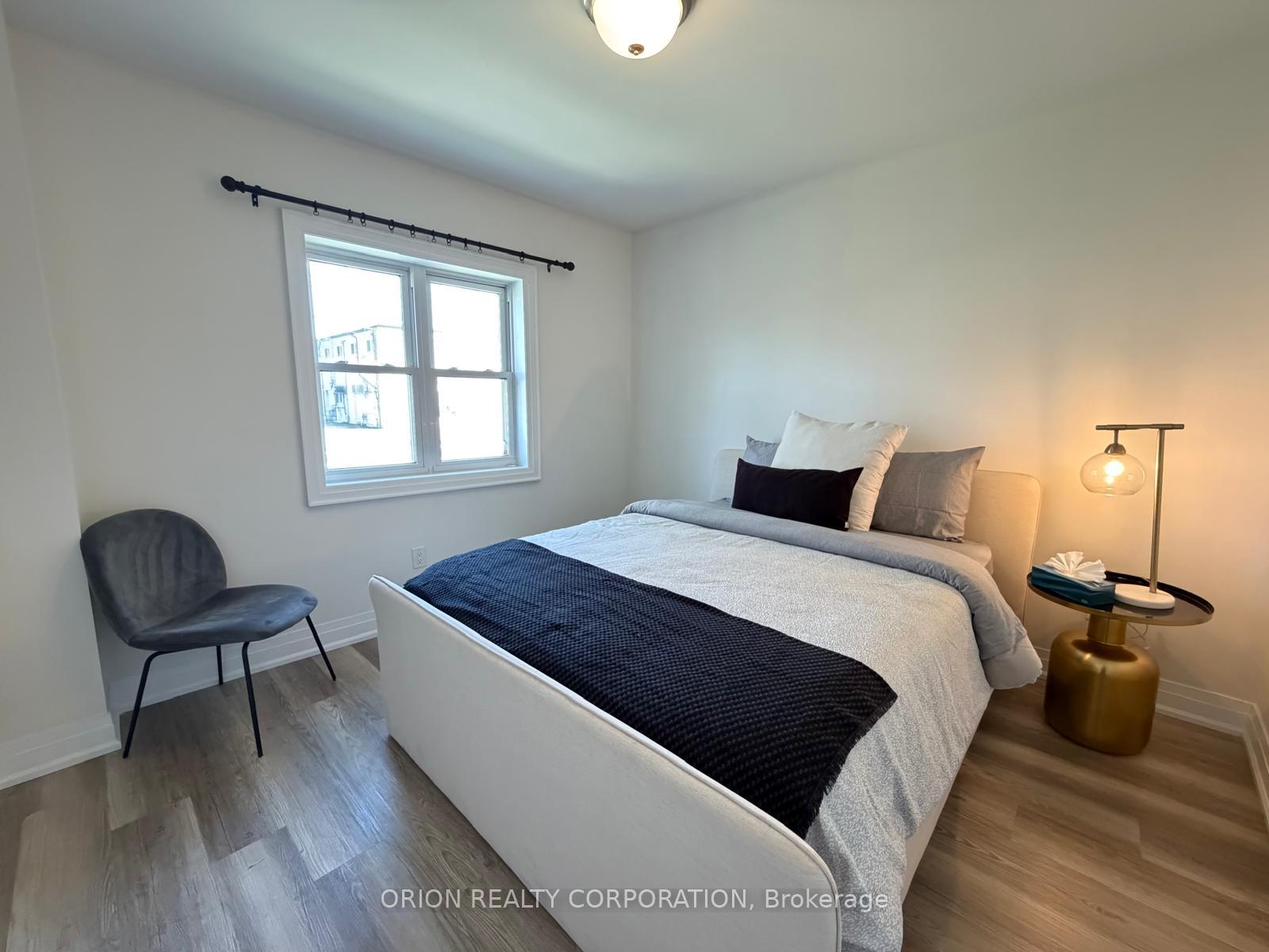 Photo 16 of 1016 Haig Boulevard, Mississauga, Lakeview — HOMEH