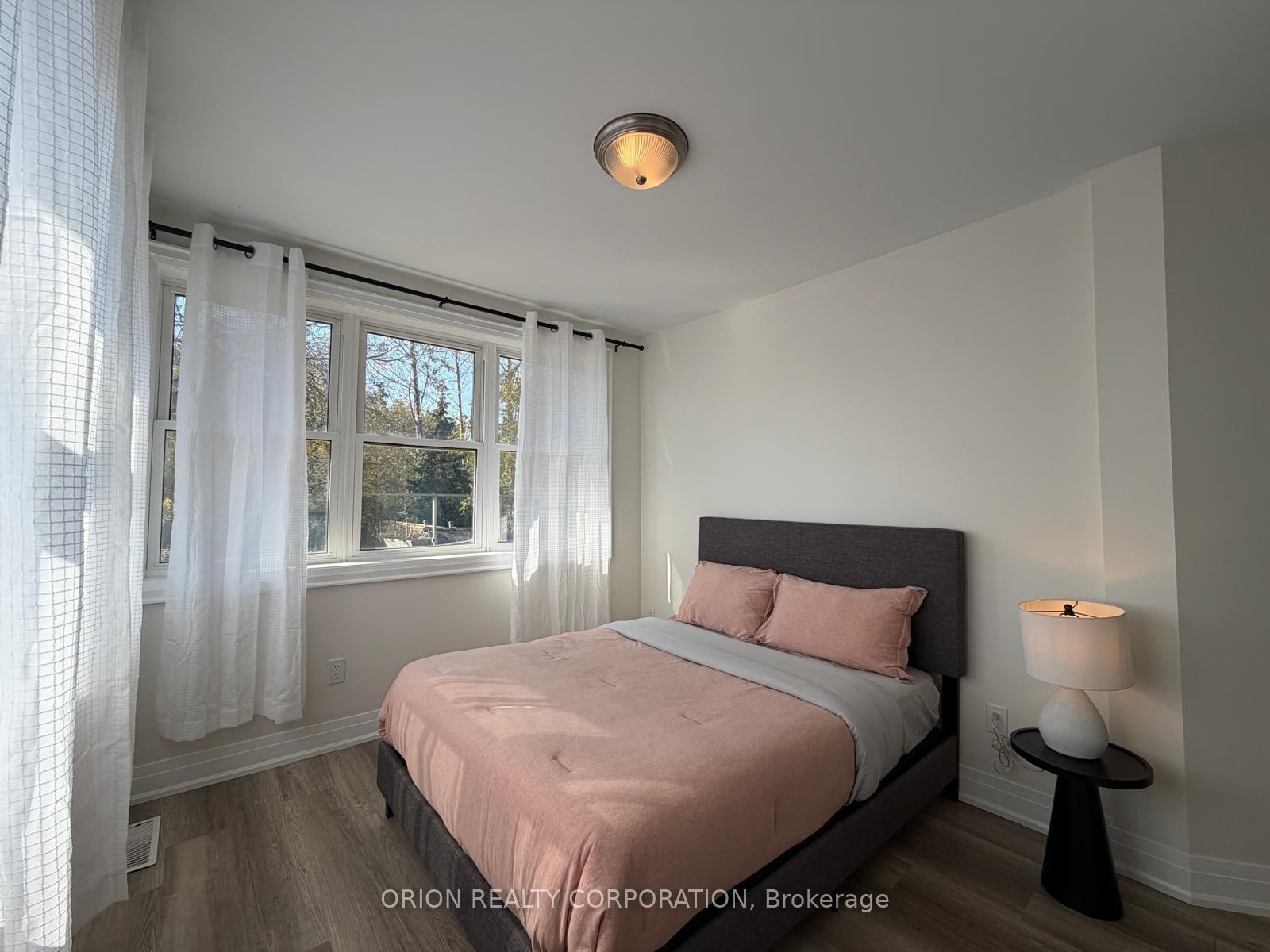 Photo 23 of 1016 Haig Boulevard, Mississauga, Lakeview — HOMEH