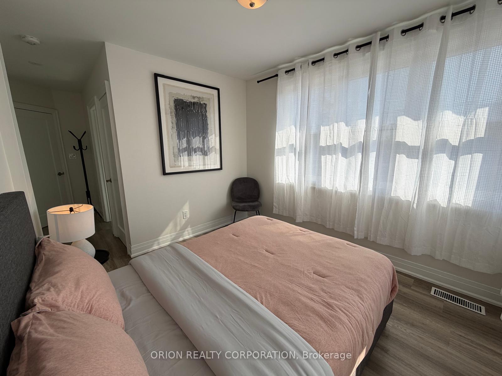 Photo 25 of 1016 Haig Boulevard, Mississauga, Lakeview — HOMEH