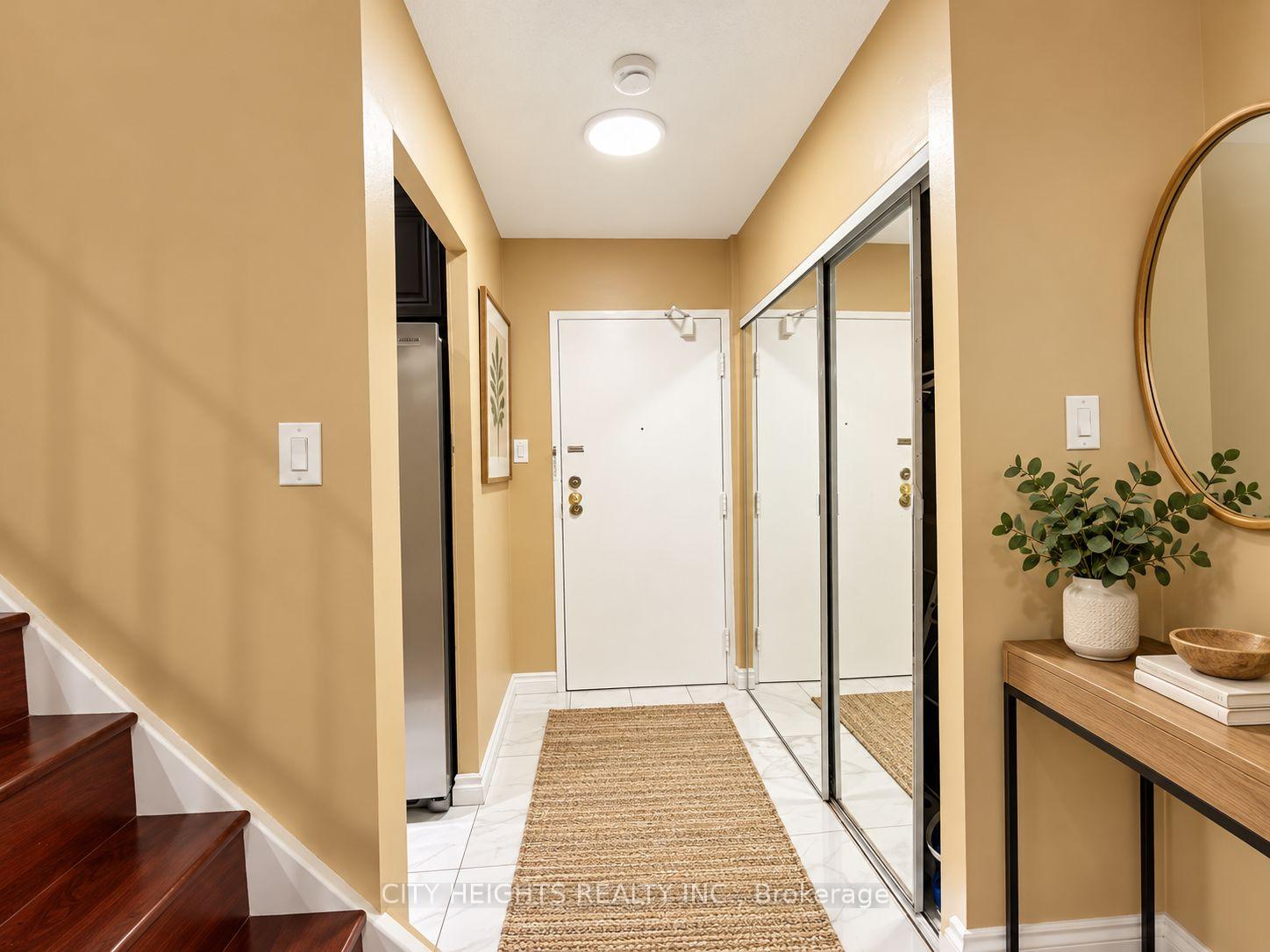 Photo of Unit 1067, 100 Mornelle Court