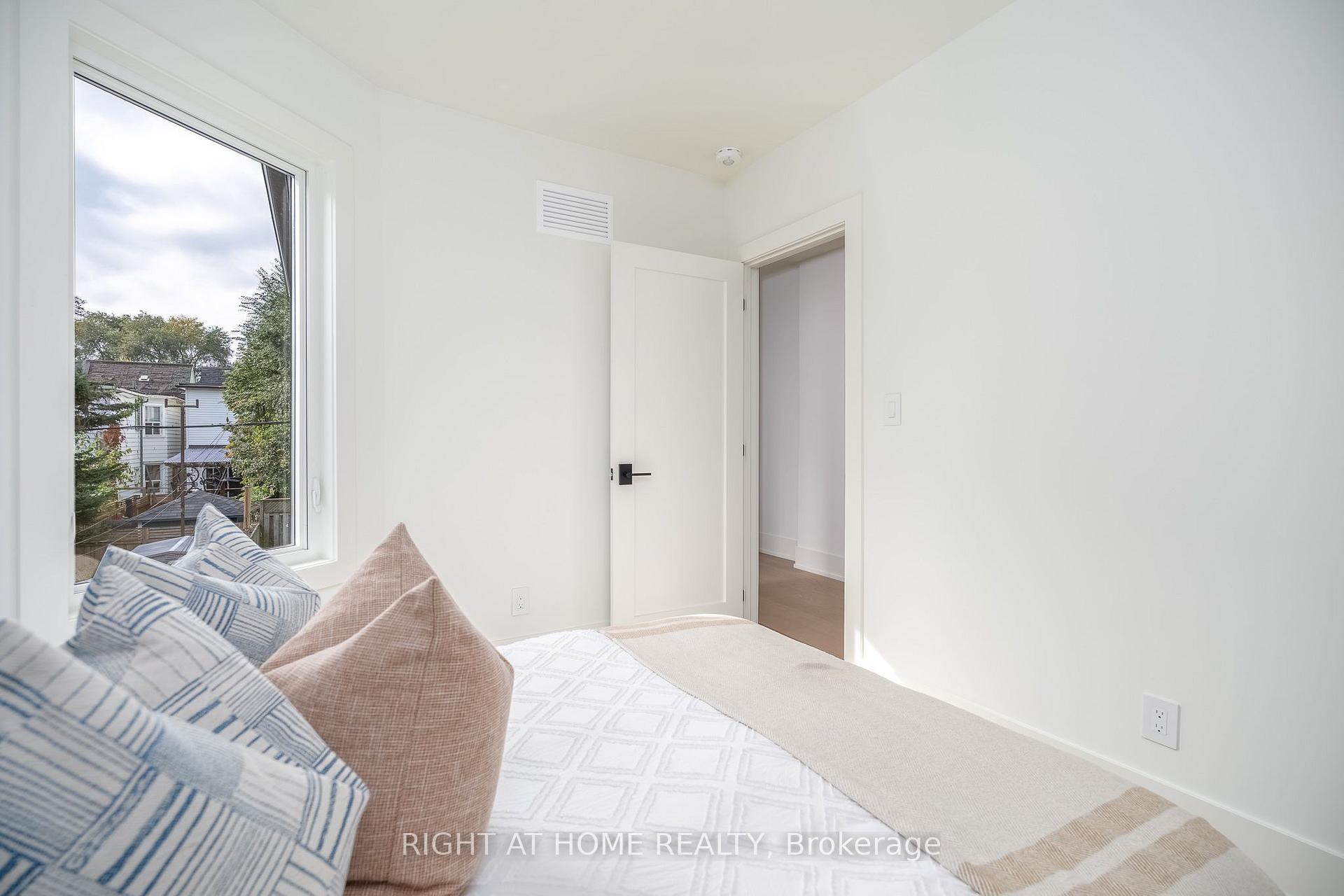 Photo 30 of 356 Woodfield Road, Toronto, Greenwood-Coxwell — HOMEH