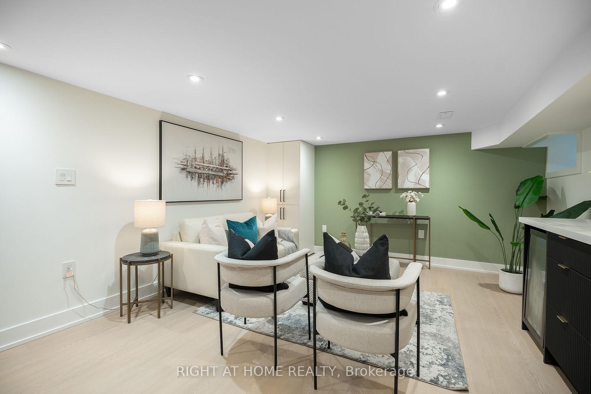 Photo 32 of 356 Woodfield Road, Toronto, Greenwood-Coxwell — HOMEH