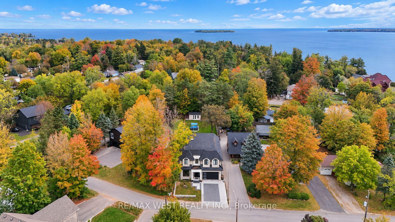 Photo 2 of 2019 Lilac Drive, Innisfil, Alcona — HOMEH