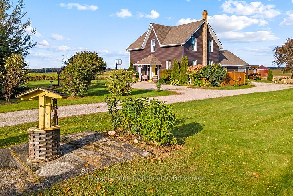 Photo of 3998 Bruce Rd 3