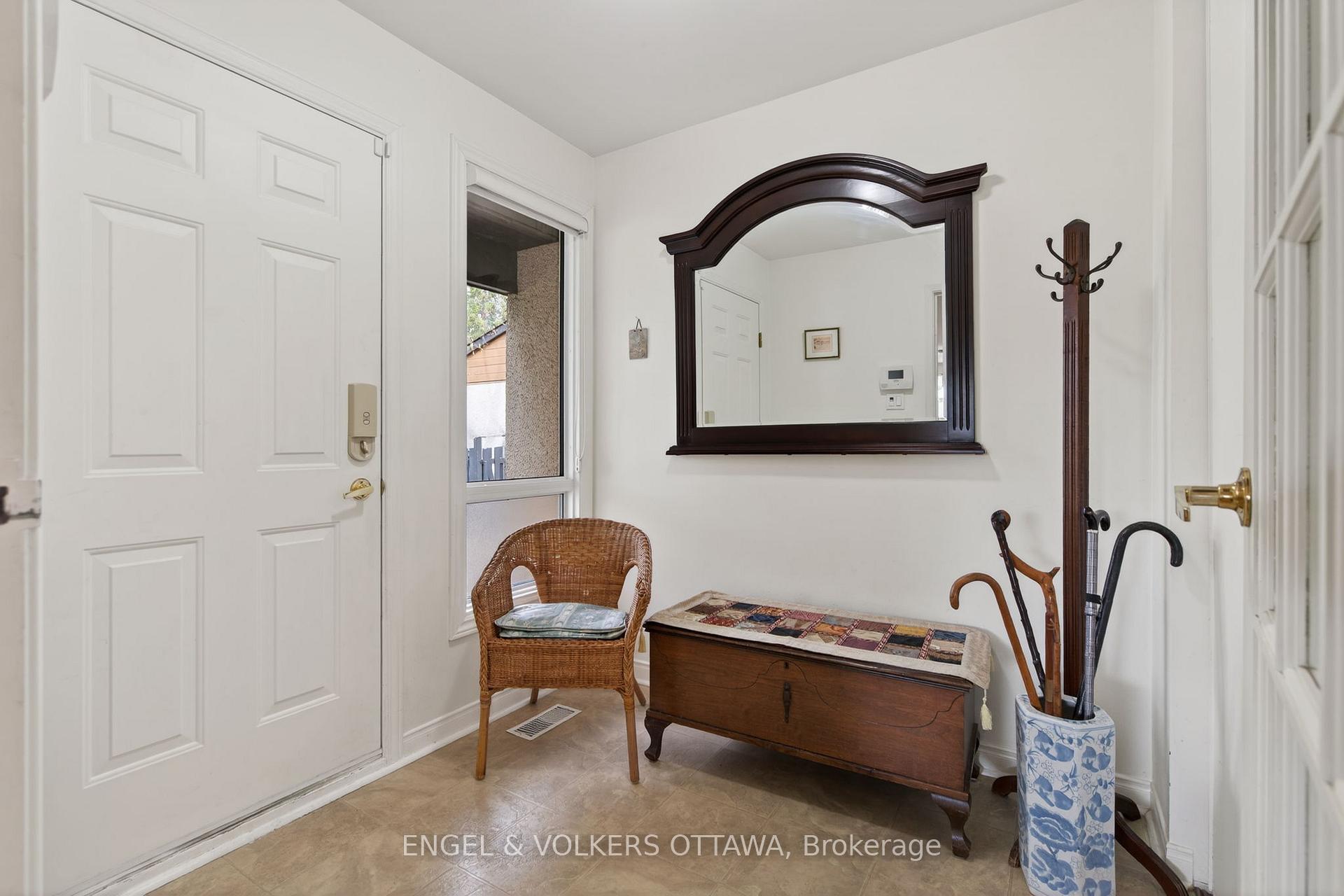 Photo 3 of Unit 77, 3344 Uplands Drive, Ottawa, Hunt Club — HOMEH
