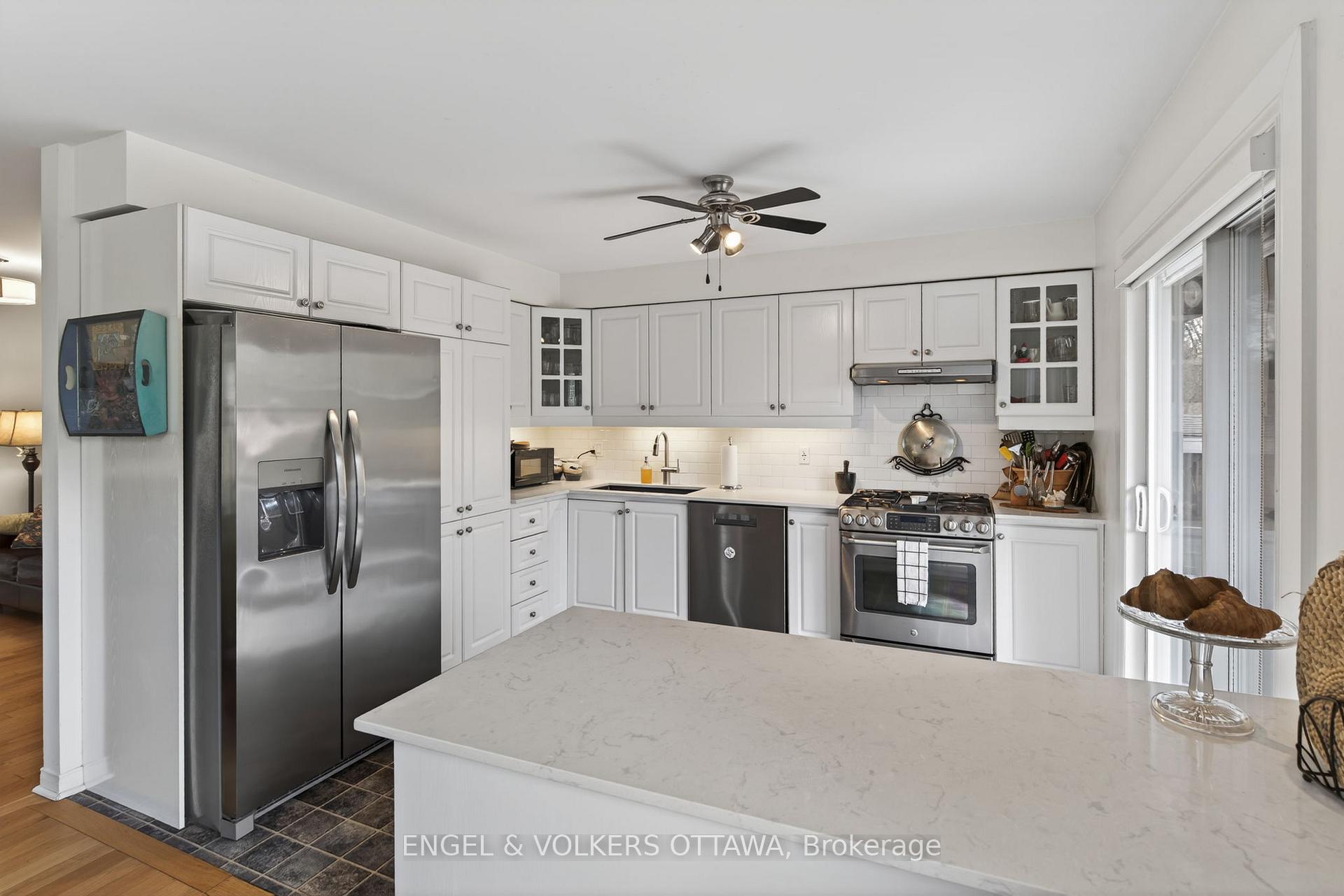 Photo 11 of Unit 77, 3344 Uplands Drive, Ottawa, Hunt Club — HOMEH