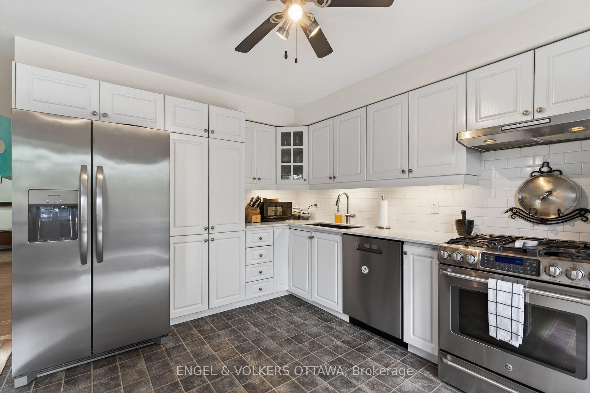 Photo 13 of Unit 77, 3344 Uplands Drive, Ottawa, Hunt Club — HOMEH