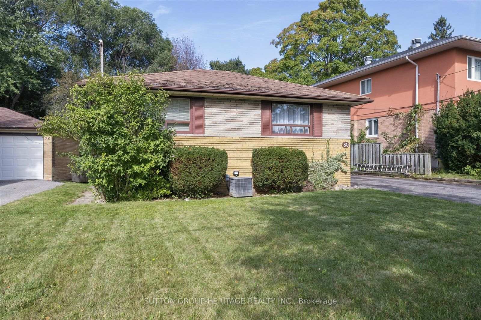 Photo 5 of 80 Applefield Drive, Scarborough, Bendale — HOMEH
