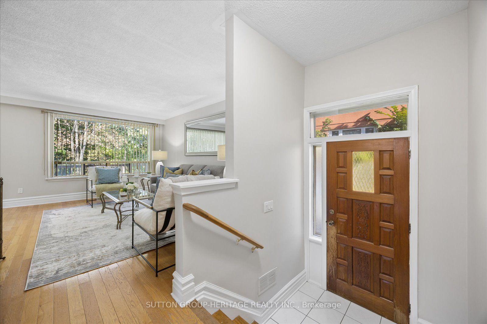 Photo 7 of 80 Applefield Drive, Scarborough, Bendale — HOMEH
