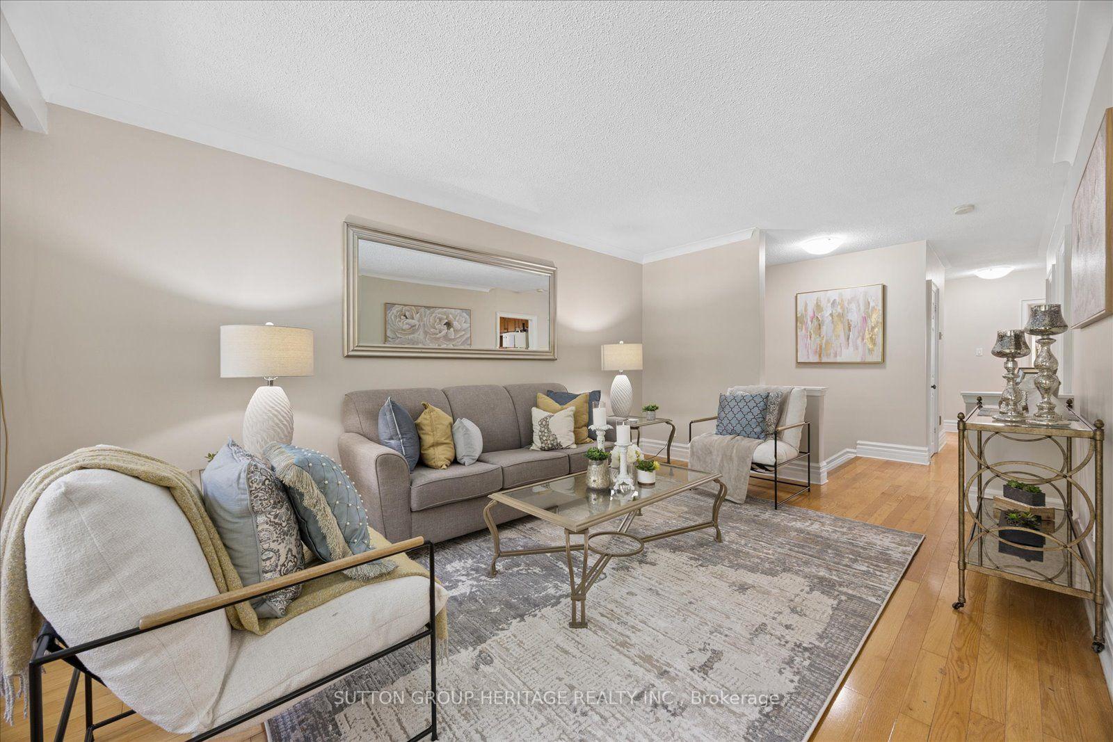 Photo 9 of 80 Applefield Drive, Scarborough, Bendale — HOMEH