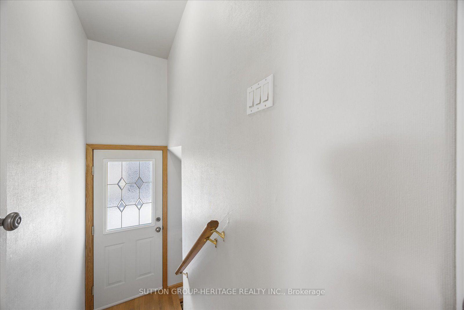 Photo 25 of 80 Applefield Drive, Scarborough, Bendale — HOMEH