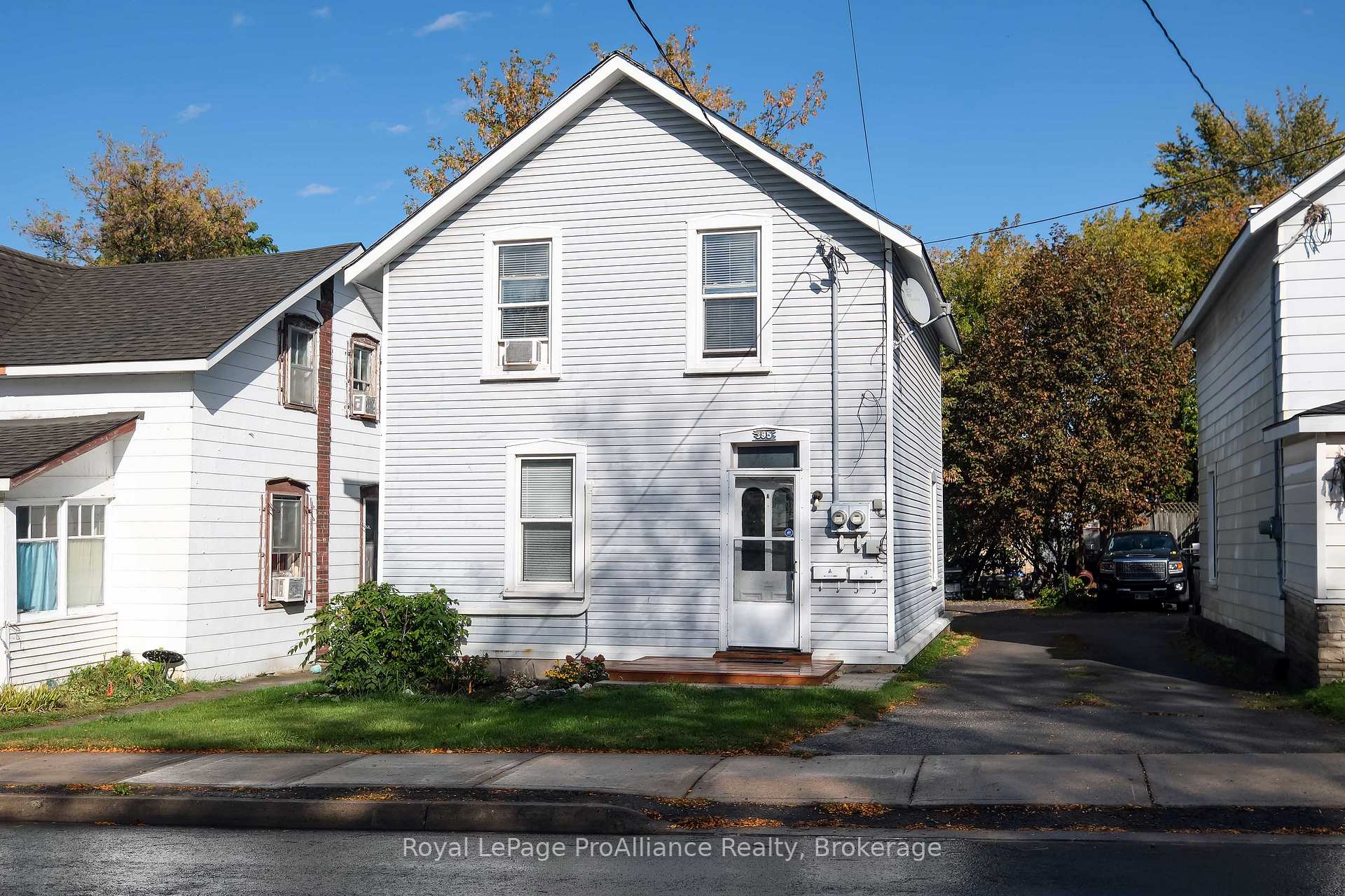 Photo 2 of 395 Bleecker Avenue, Belleville, Belleville Ward — HOMEH