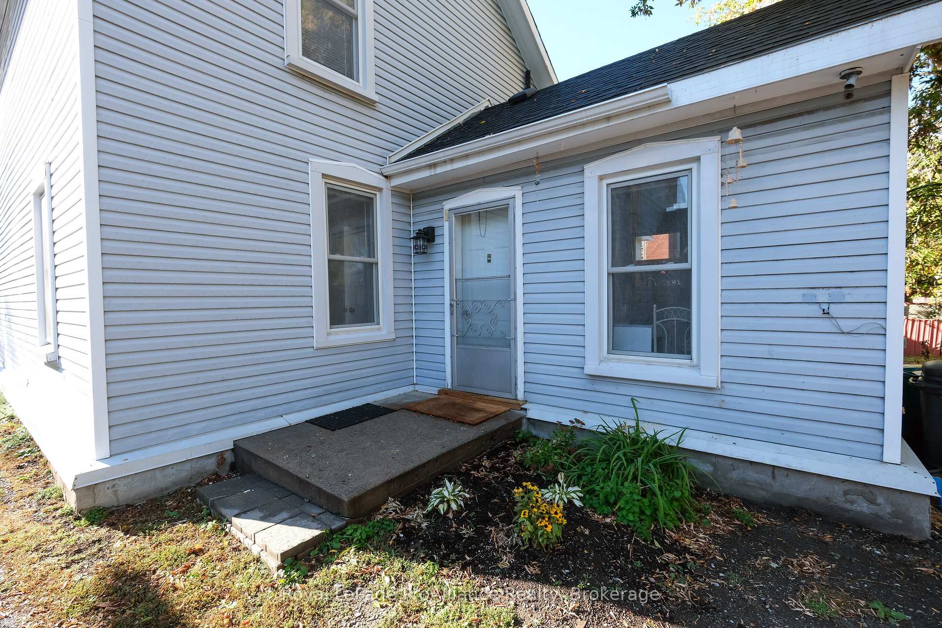 Photo 5 of 395 Bleecker Avenue, Belleville, Belleville Ward — HOMEH