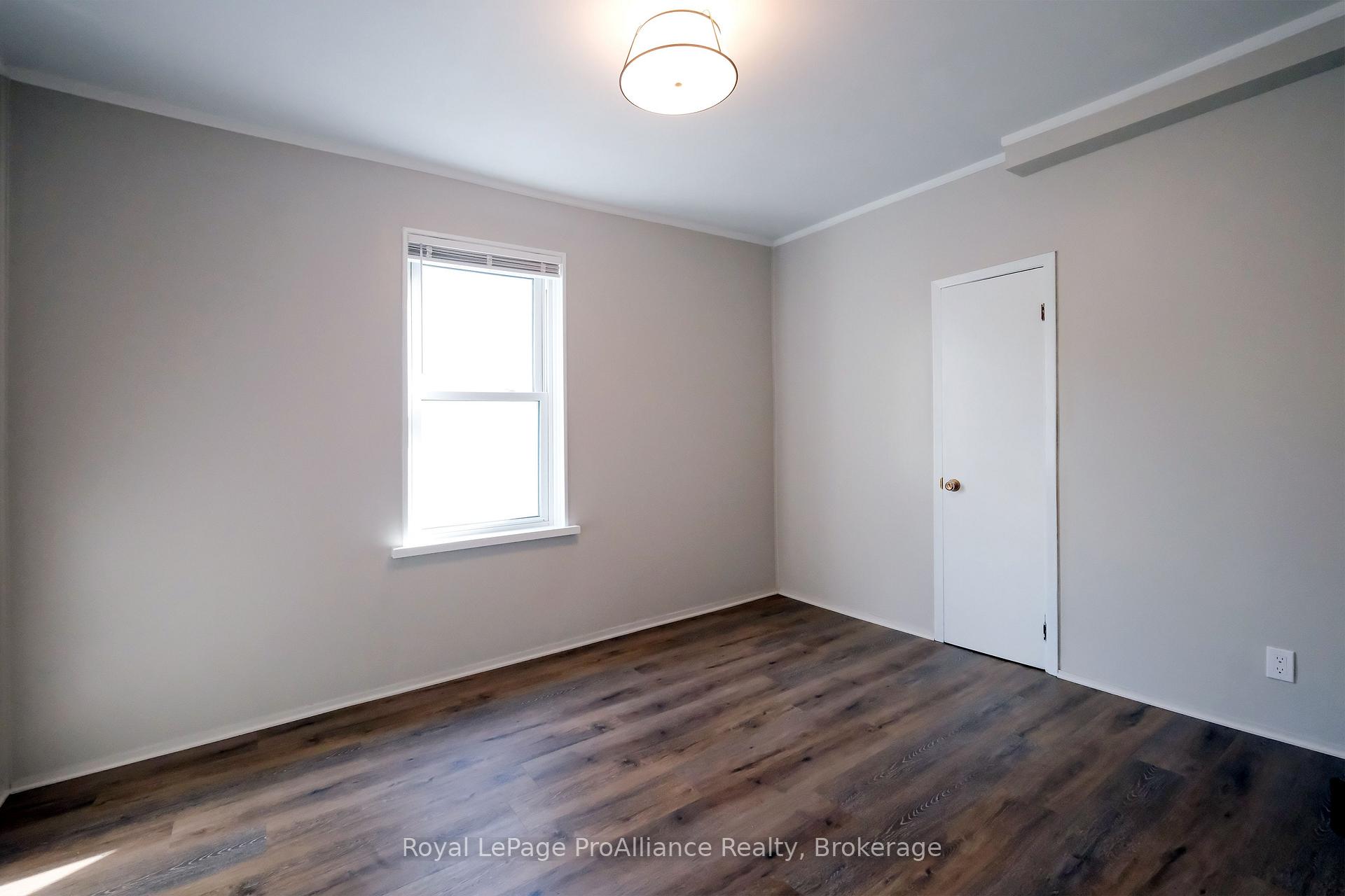 Photo 10 of 395 Bleecker Avenue, Belleville, Belleville Ward — HOMEH