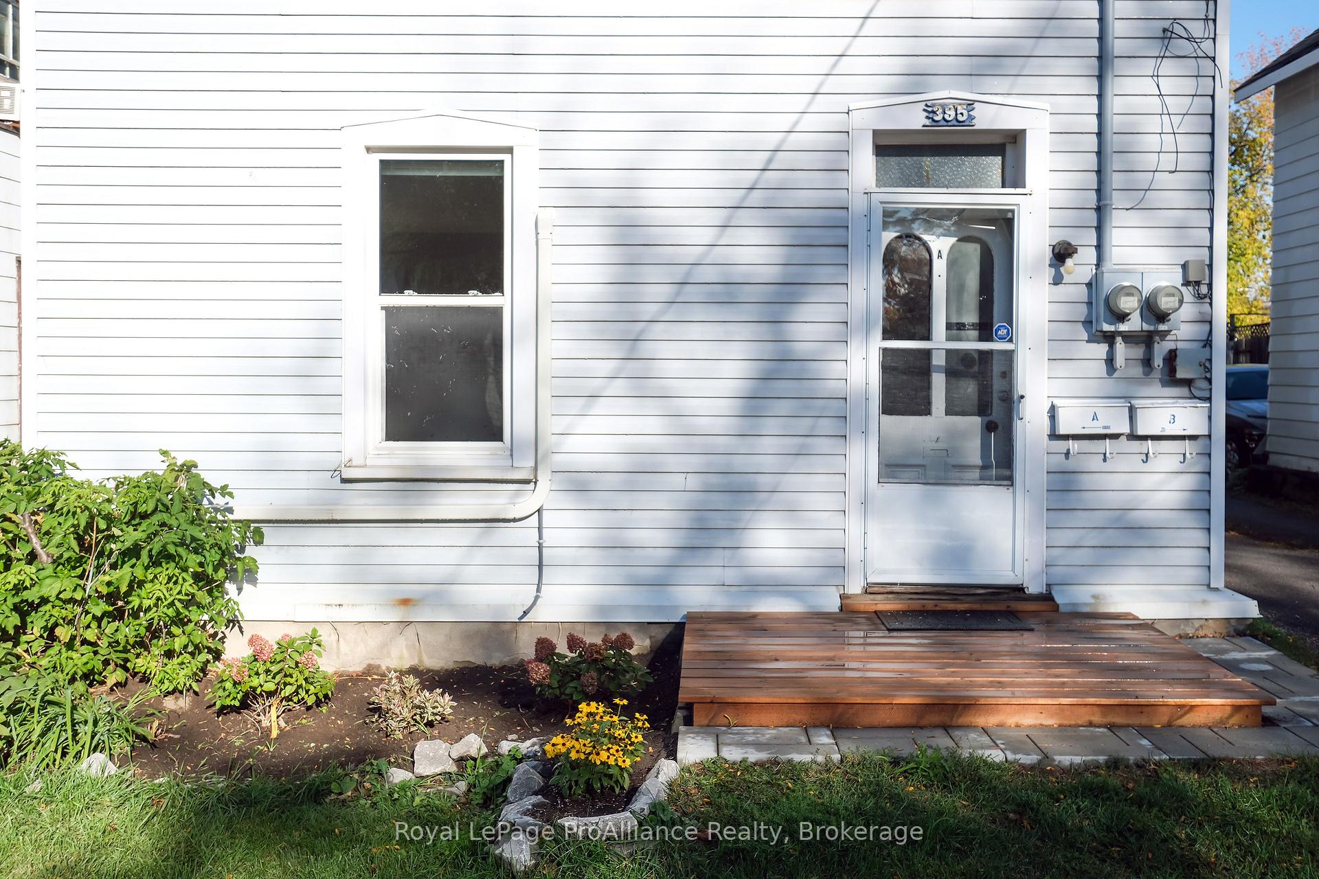 Photo 17 of 395 Bleecker Avenue, Belleville, Belleville Ward — HOMEH