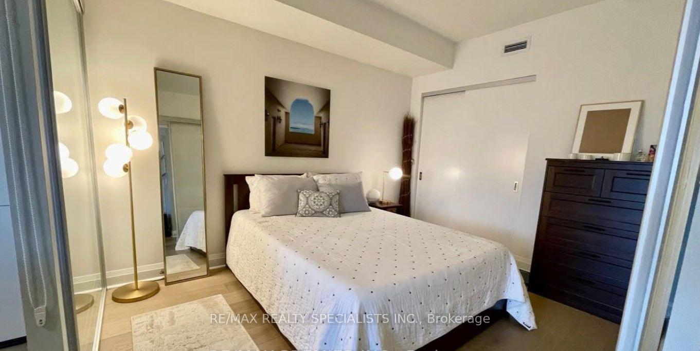Photo 3 of Unit 210, 243 Perth Avenue, Toronto, Dovercourt-Wallace Emerson-Junction — HOMEH