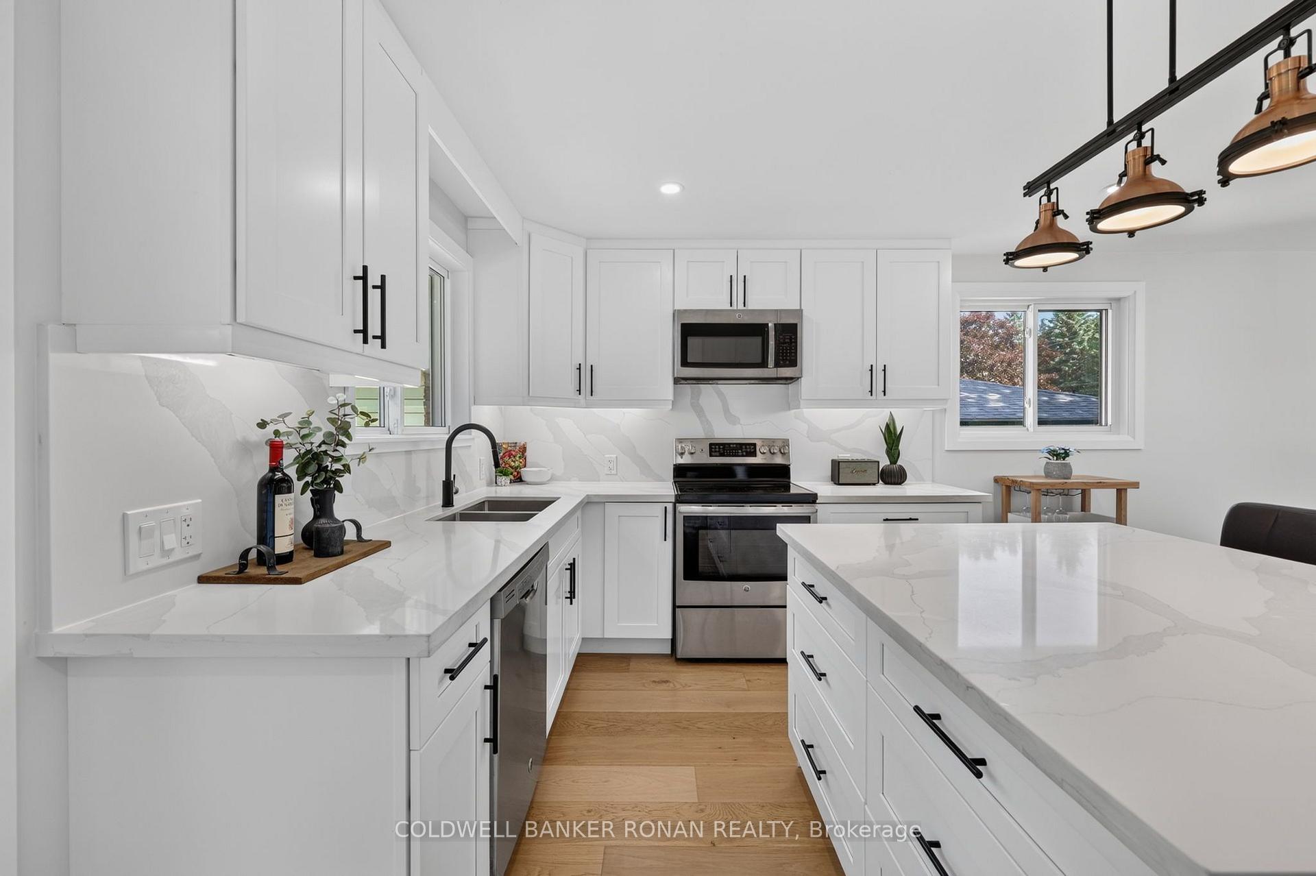 Photo 7 of 124 King Street S, New Tecumseth, Alliston — HOMEH