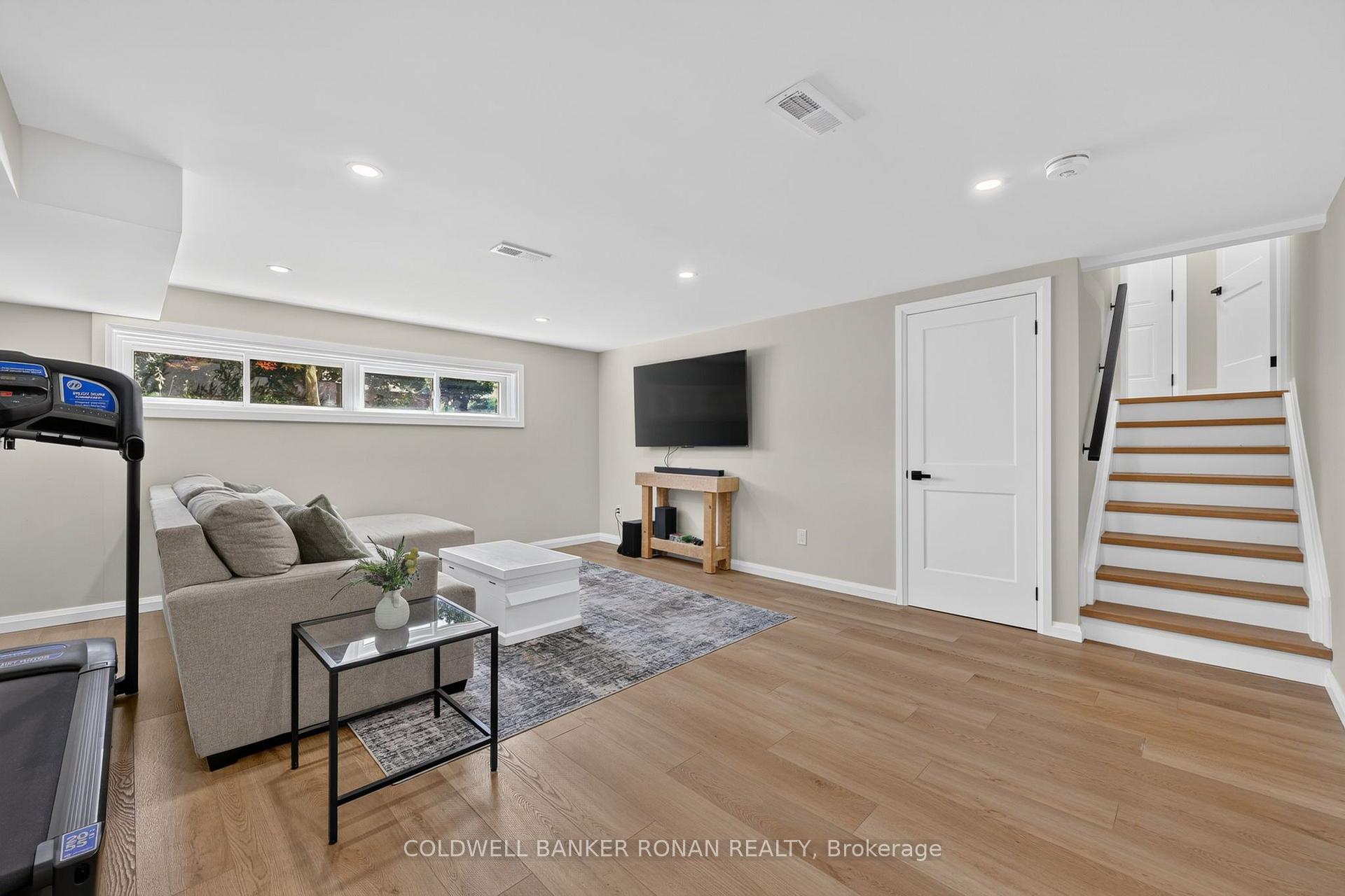 Photo 27 of 124 King Street S, New Tecumseth, Alliston — HOMEH