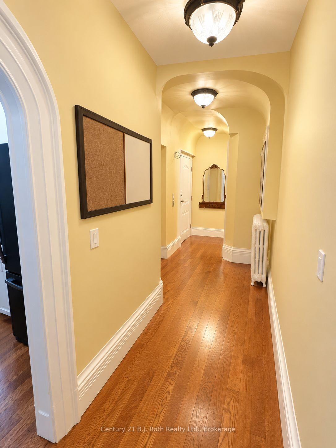 Photo 2 of Unit B, 422 King Street, Midland — HOMEH