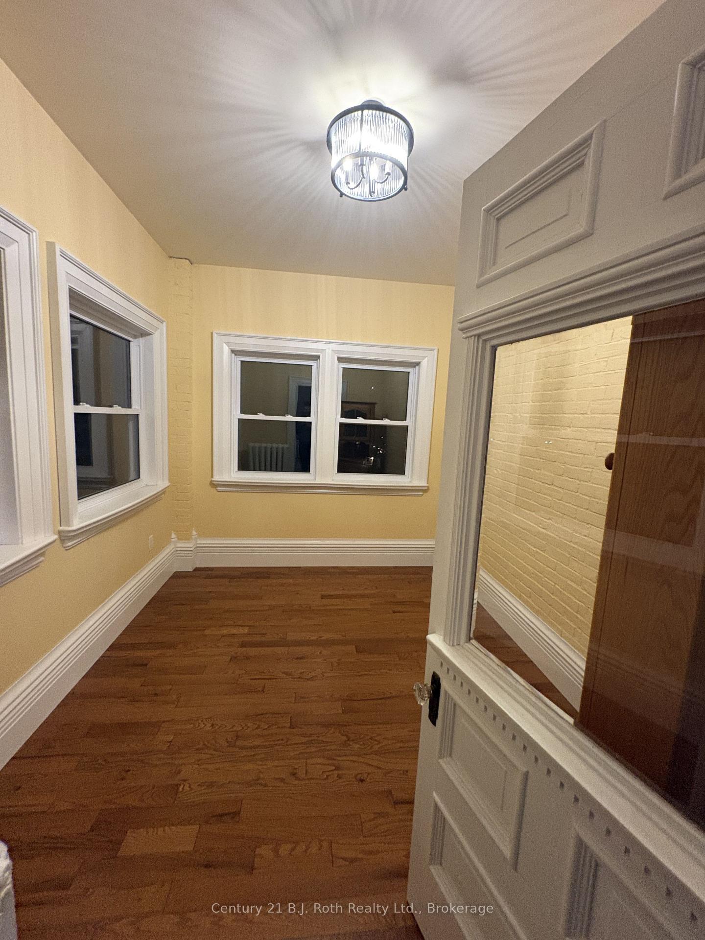 Photo 10 of Unit B, 422 King Street, Midland — HOMEH