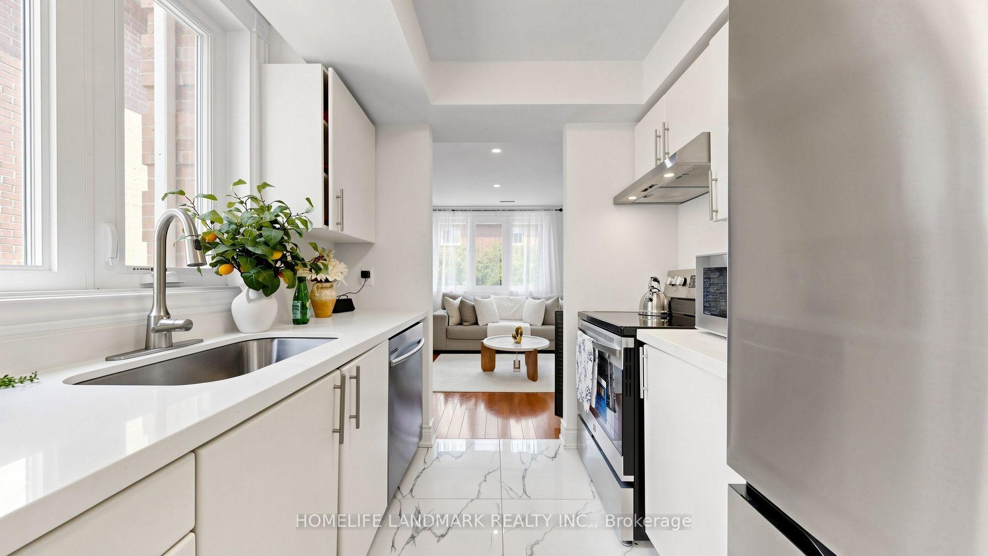 Photo 15 of Unit 318, 75 Weldrick Road E, Richmond Hill, Observatory — HOMEH