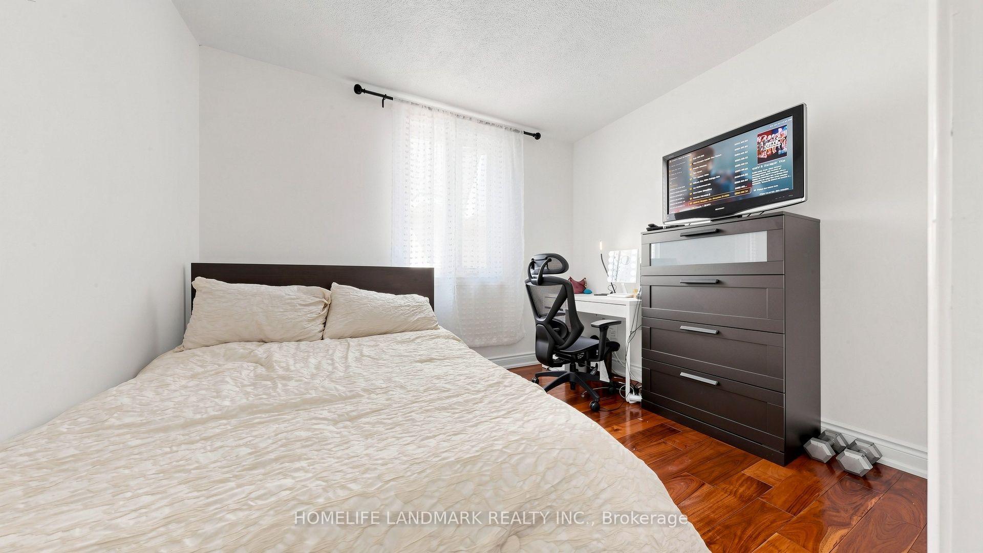 Photo 24 of Unit 318, 75 Weldrick Road E, Richmond Hill, Observatory — HOMEH