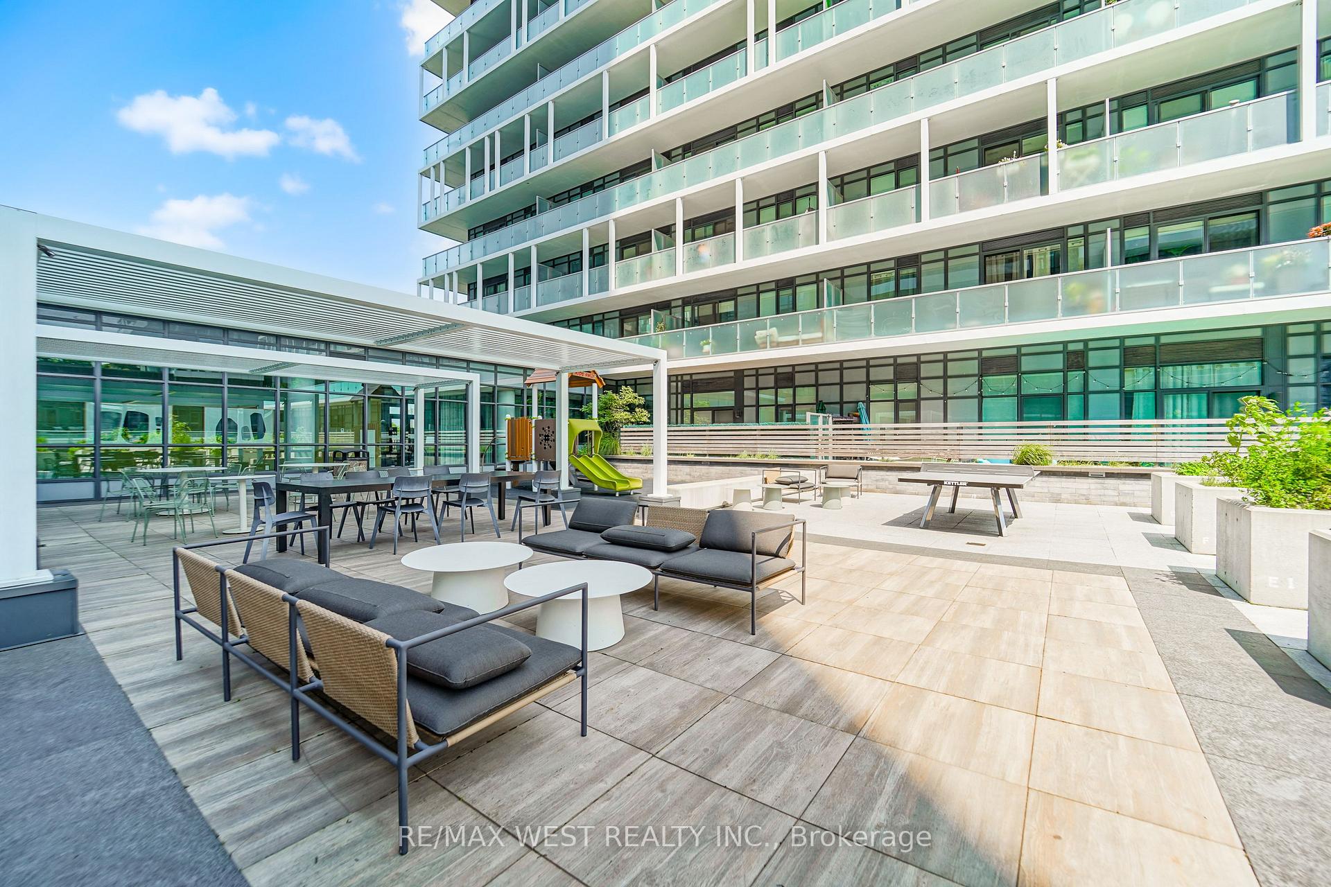 Photo 17 of Unit 11, 225 Sumach Street, Toronto, Regent Park — HOMEH