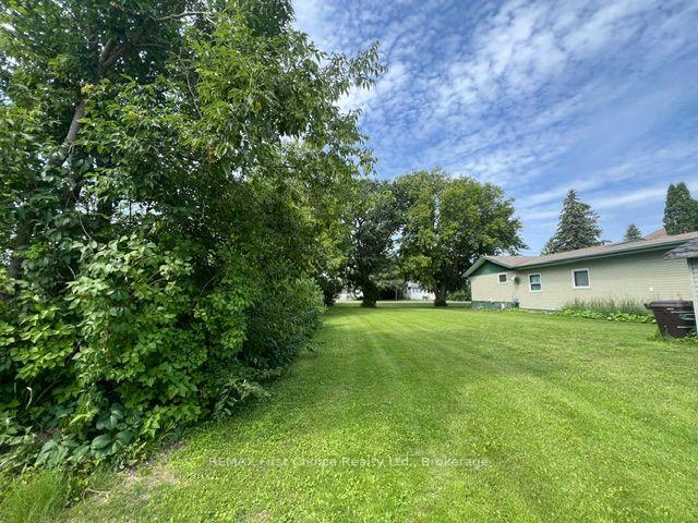 Photo 4 of 108-106 Third Street, Rainy River, TB-403 — HOMEH