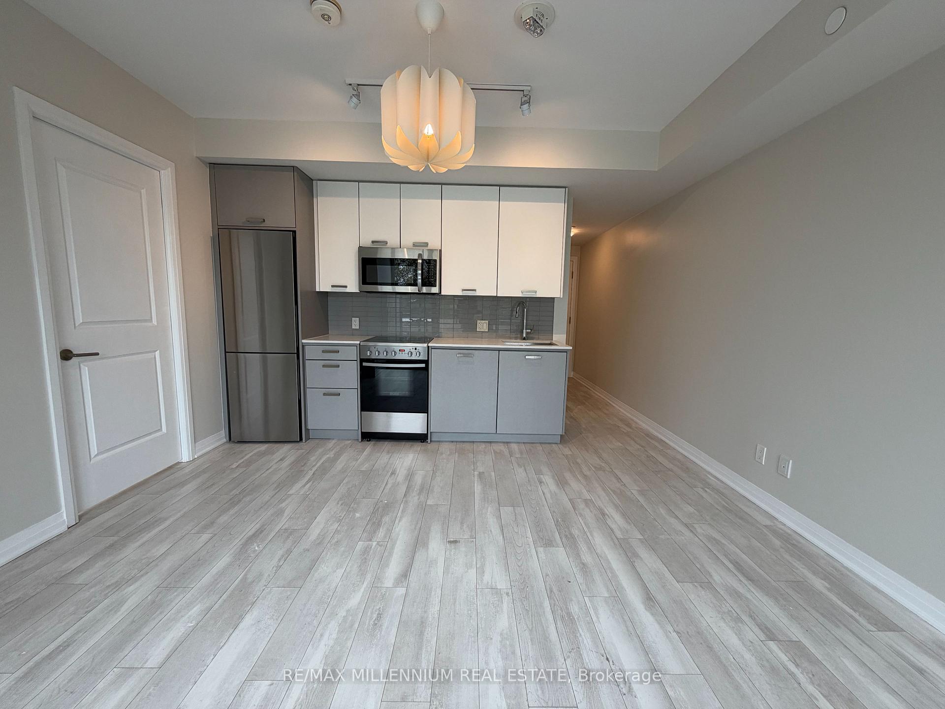 Photo 3 of Unit 608, 1630 Queen Street E, Toronto, The Beaches — HOMEH