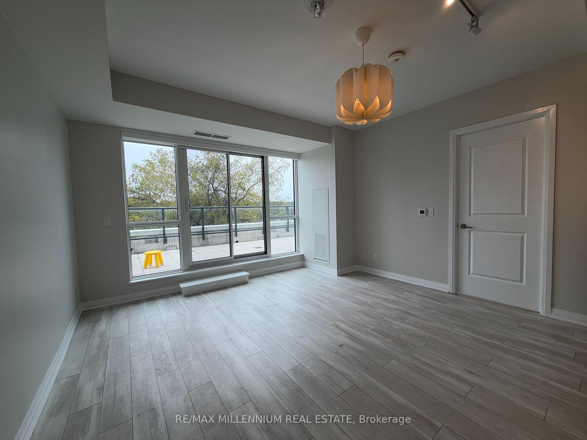 Photo 7 of Unit 608, 1630 Queen Street E, Toronto, The Beaches — HOMEH