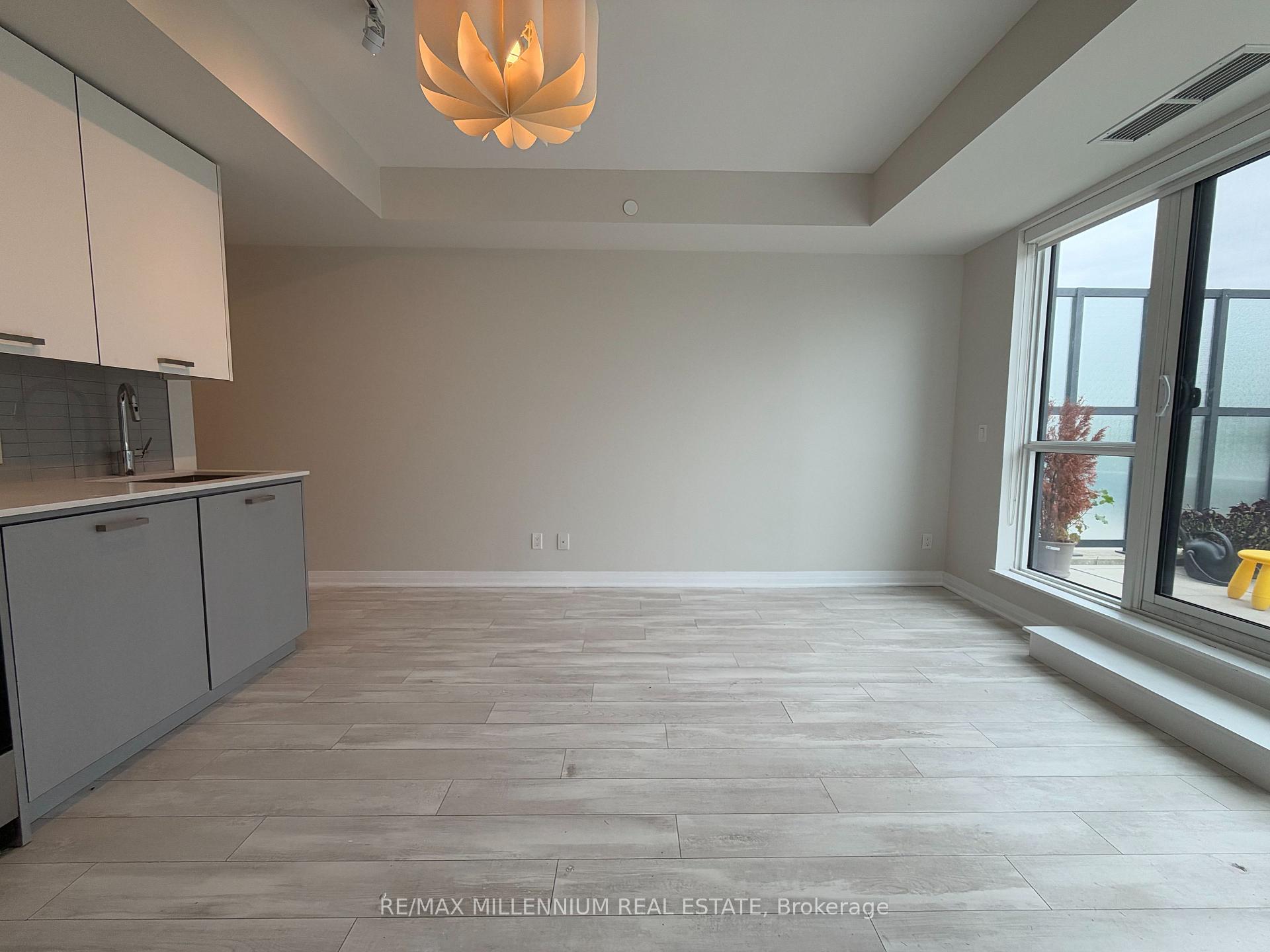 Photo 9 of Unit 608, 1630 Queen Street E, Toronto, The Beaches — HOMEH