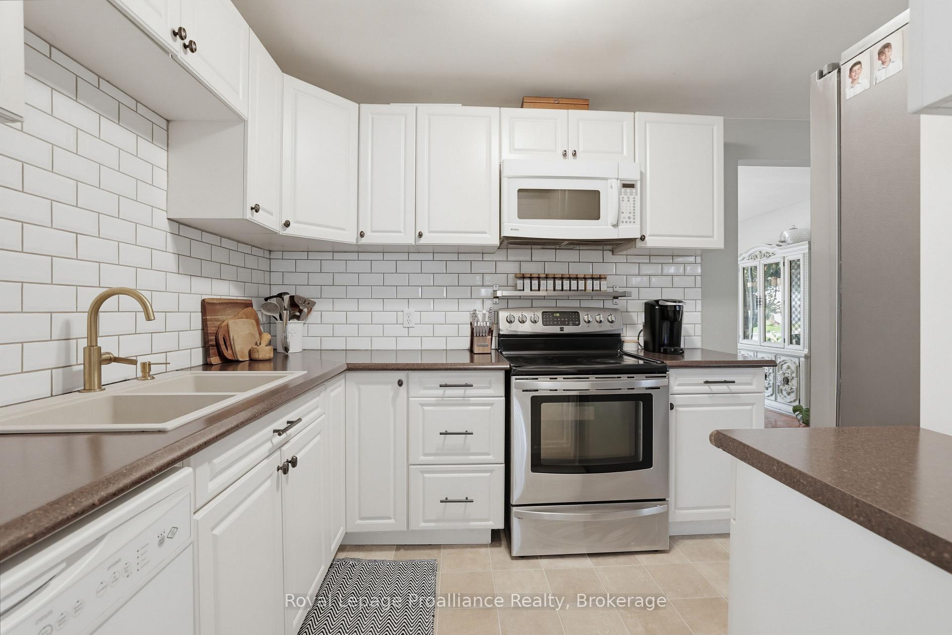 Photo 12 of 28 Linton Park Road, Belleville, Belleville Ward — HOMEH