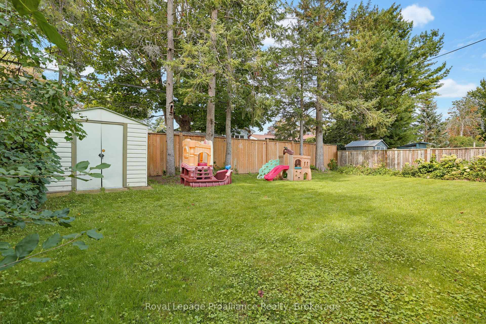 Photo 42 of 28 Linton Park Road, Belleville, Belleville Ward — HOMEH