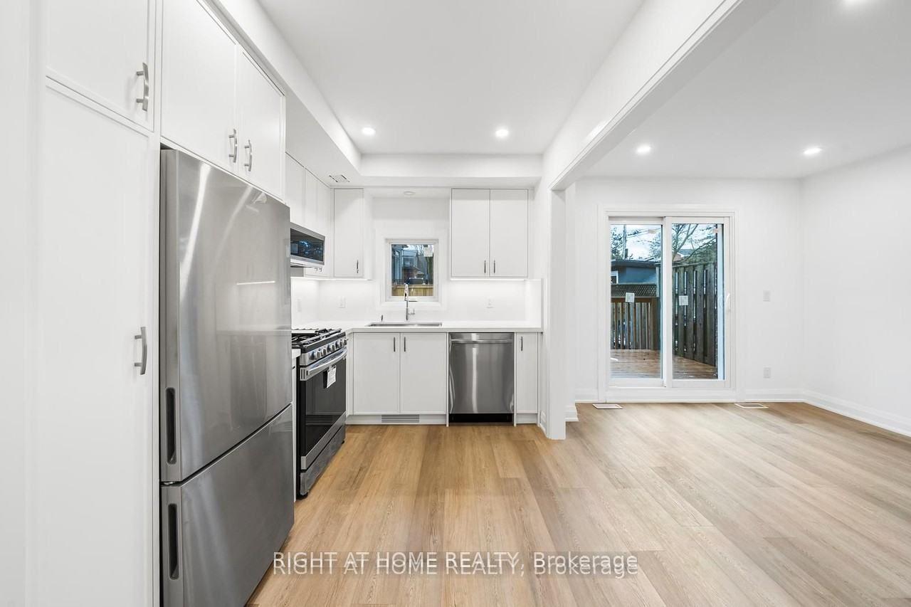 Photo 6 of 147 Forman Avenue, Toronto, Mount Pleasant East — HOMEH
