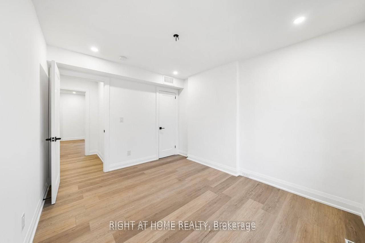 Photo 18 of 147 Forman Avenue, Toronto, Mount Pleasant East — HOMEH