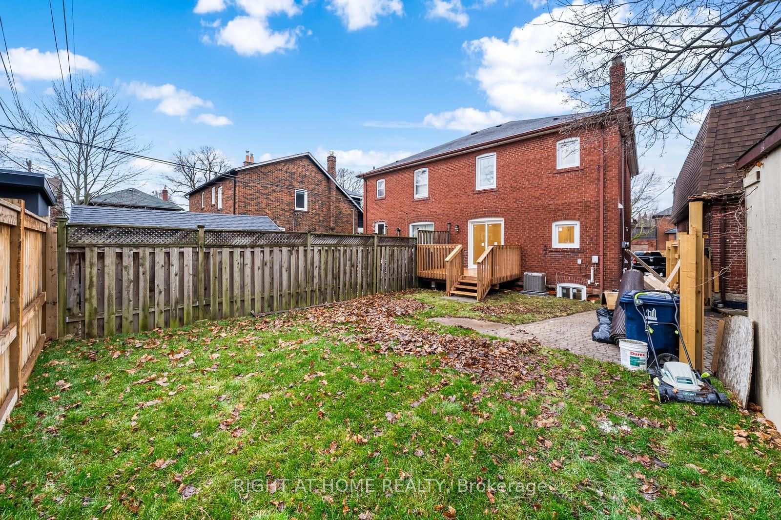 Photo 21 of 147 Forman Avenue, Toronto, Mount Pleasant East — HOMEH