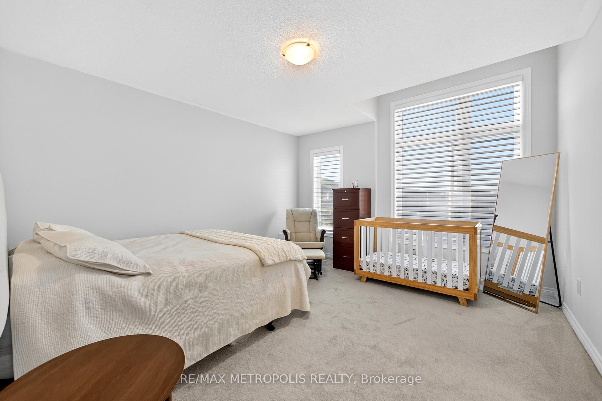 Photo 36 of 127 Mcphail Avenue, Clarington, Bowmanville — HOMEH