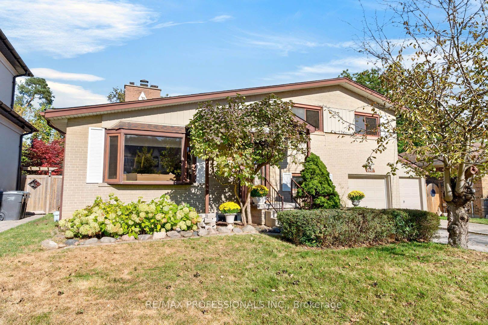 Photo 2 of 2467 Edenhurst Drive, Mississauga, Cooksville — HOMEH