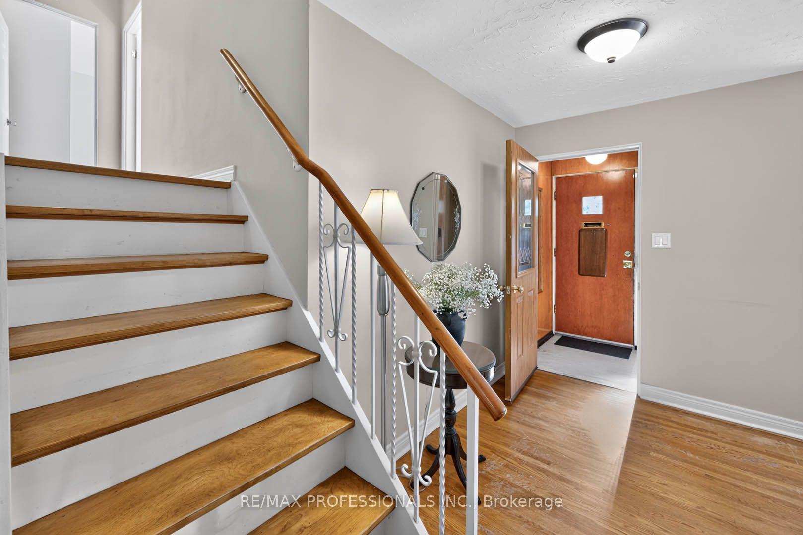 Photo 13 of 2467 Edenhurst Drive, Mississauga, Cooksville — HOMEH