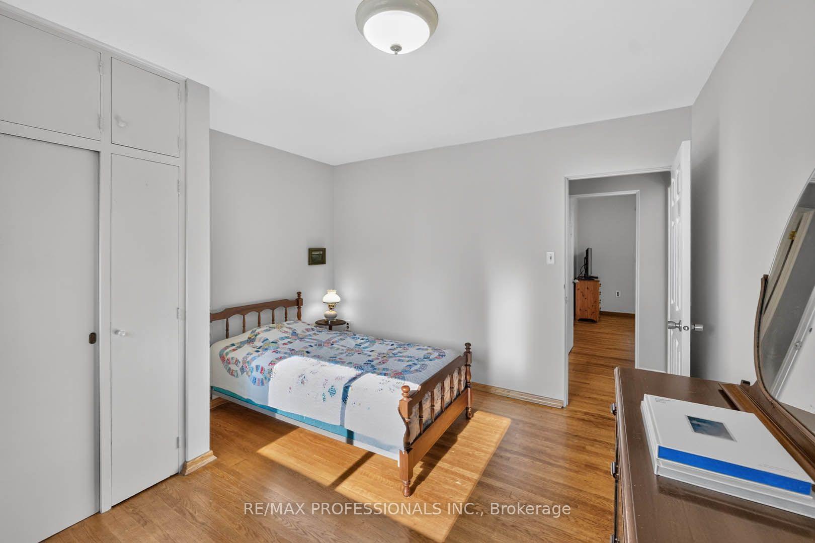 Photo 17 of 2467 Edenhurst Drive, Mississauga, Cooksville — HOMEH