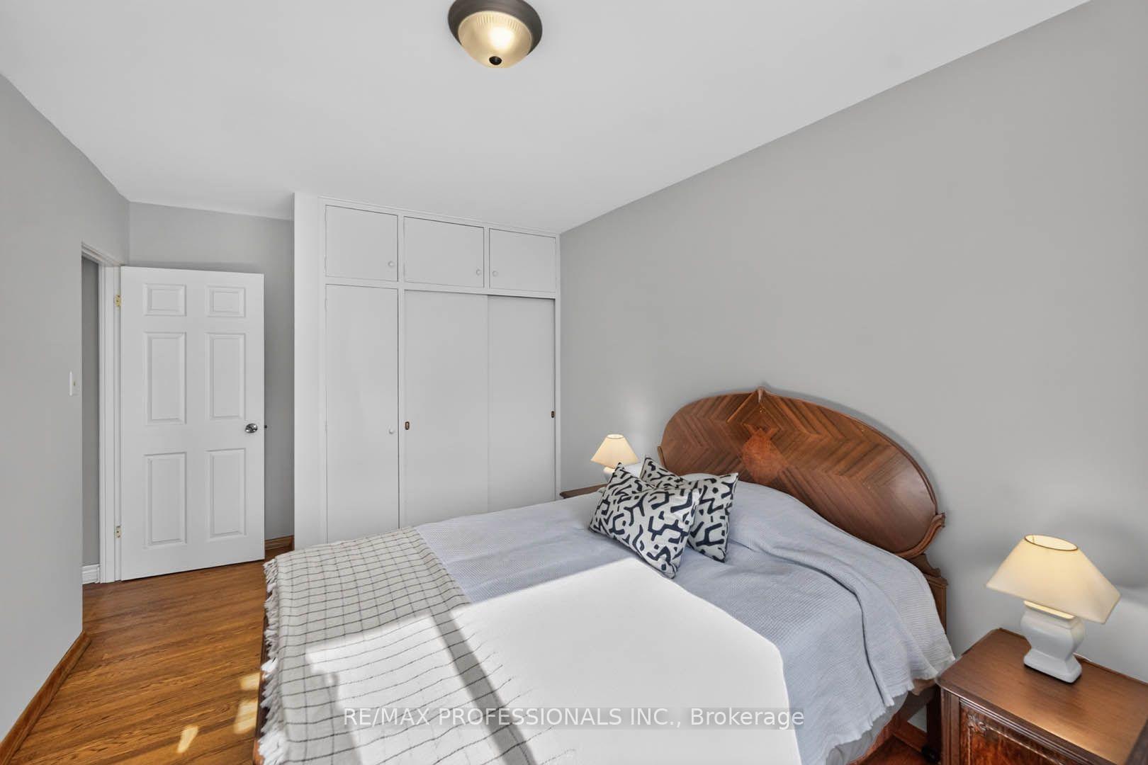 Photo 19 of 2467 Edenhurst Drive, Mississauga, Cooksville — HOMEH